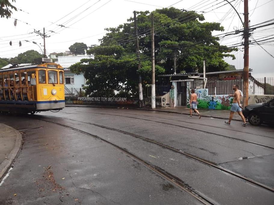 Casa Na Rua Principal De Santa Teresa Сasa de vacaciones *